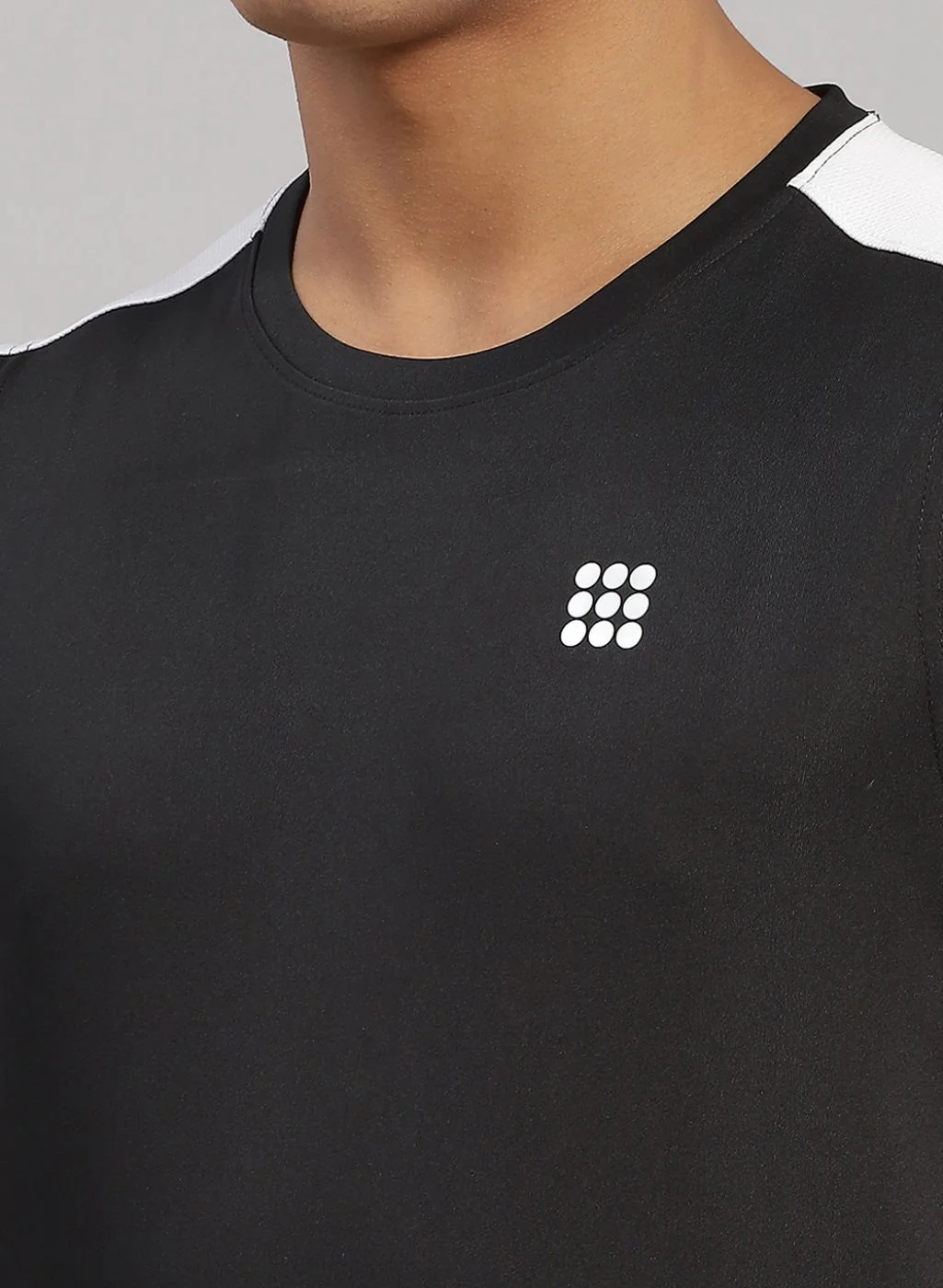 Rock.it Men Black Solid T-Shirt - Image 6
