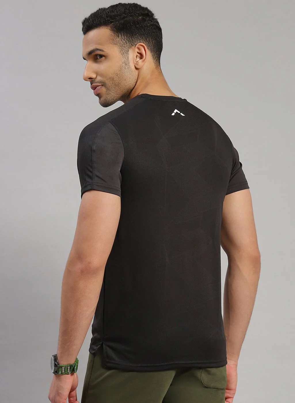 Rock.it Men Black Solid T-Shirt - Image 5