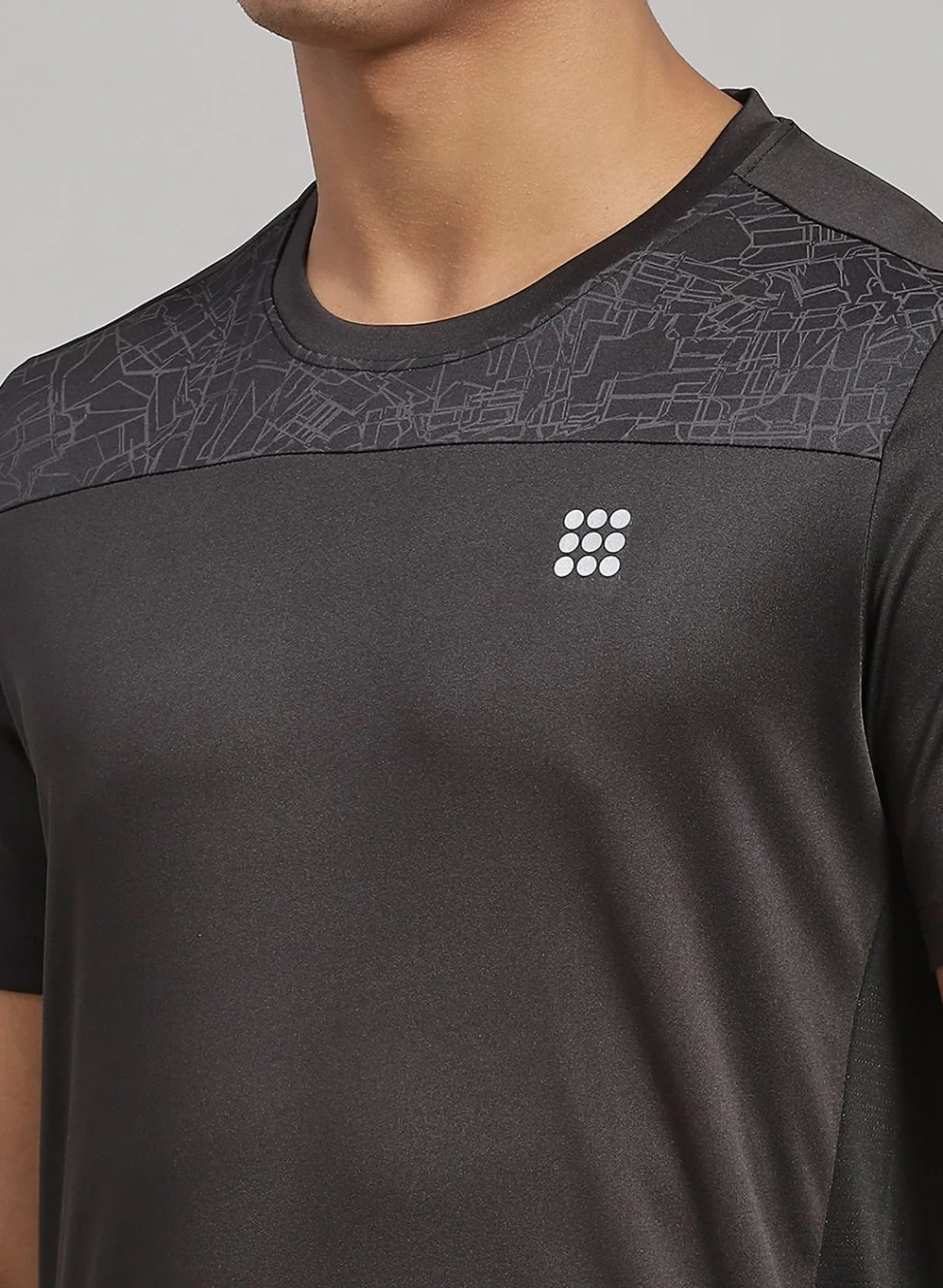 Rock.it Men Black Solid T-Shirt - Image 6