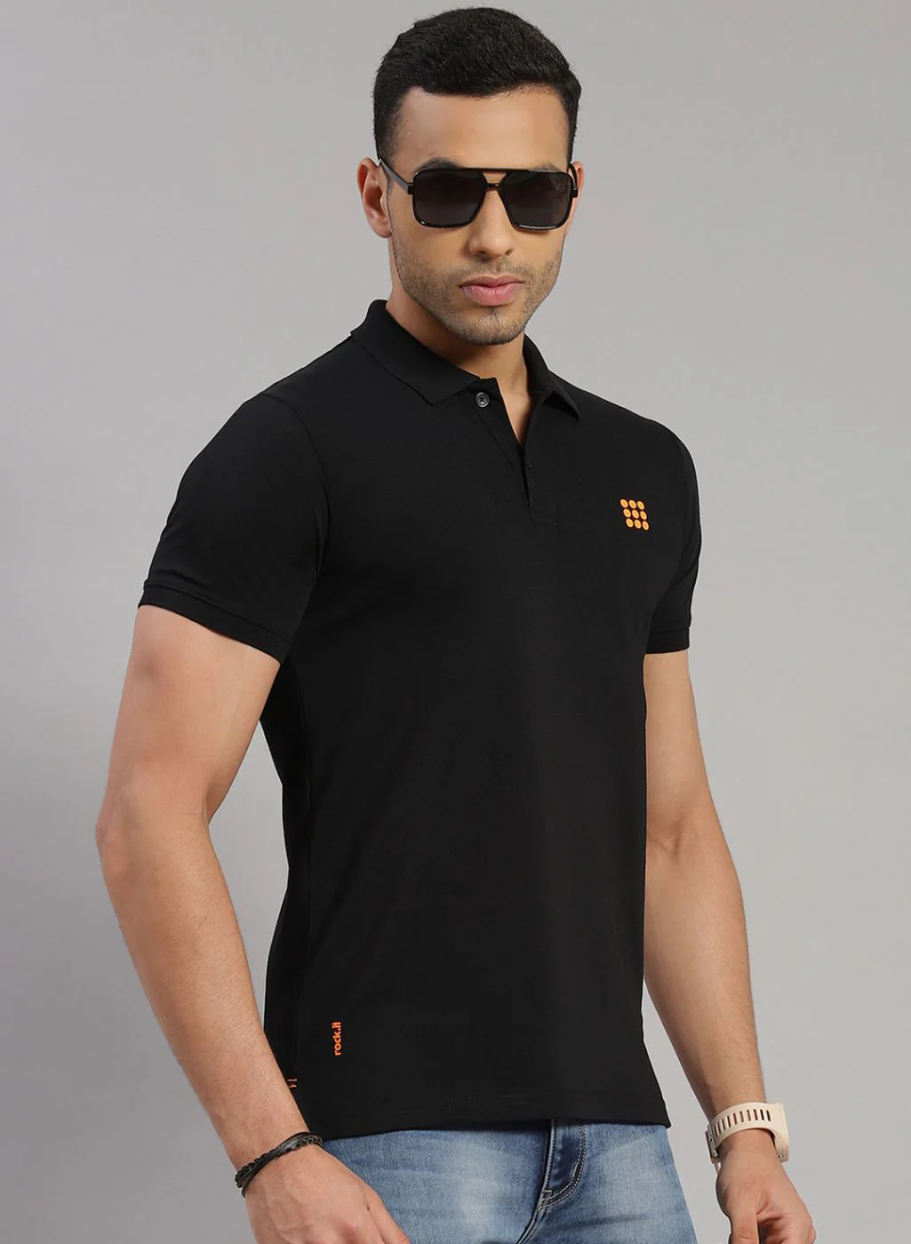 Rock.it Men Black Solid T-Shirt - Image 4