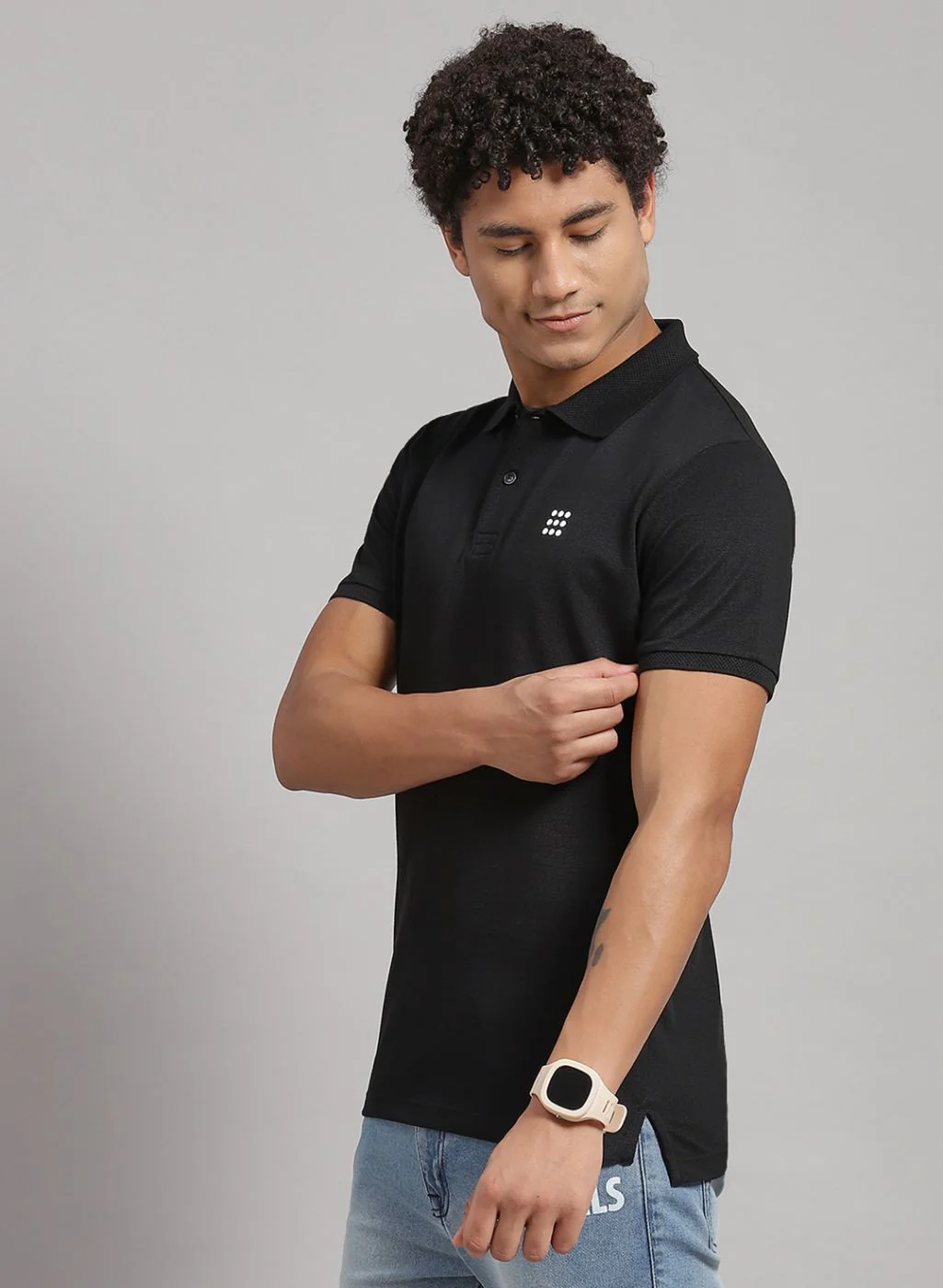 Rock.it Men Black Solid T-Shirt - Image 2