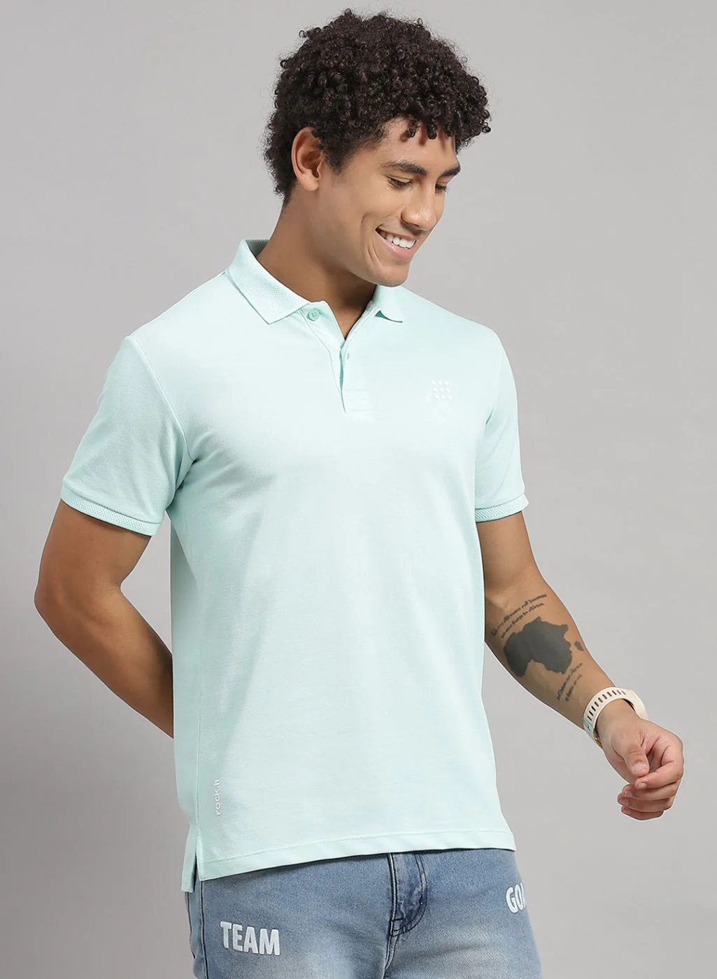 Rock.it Men Blue Solid T-Shirt - Image 3
