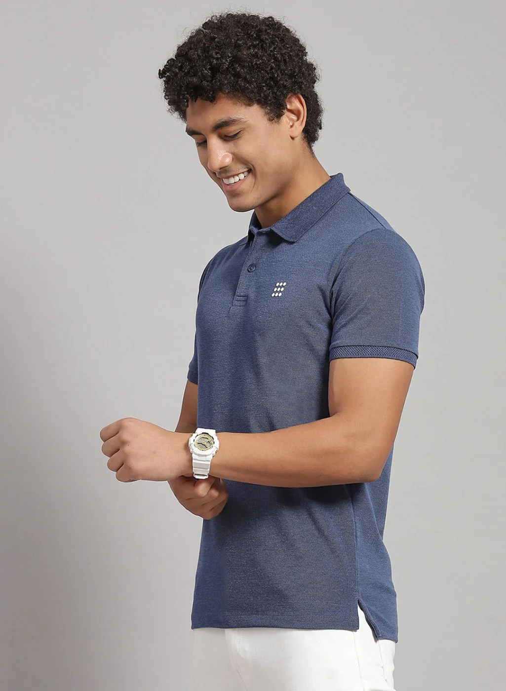 Rock.it Men Blue Solid T-Shirt - Image 2