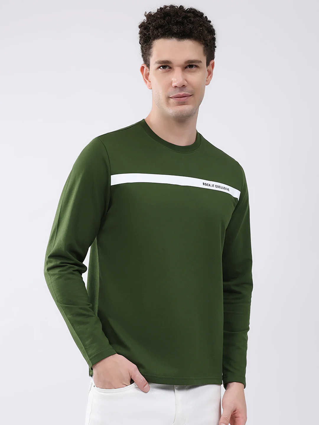Rock.it Men Green Solid Round Neck Full Sleeve Winter T-Shirt - Image 4
