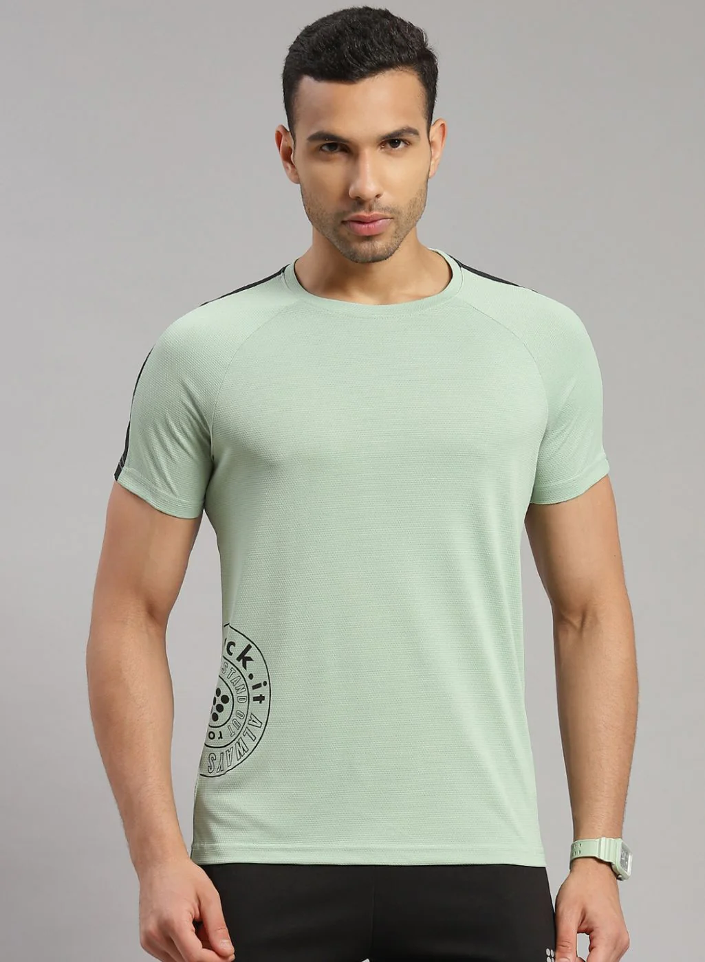 Rock.it Men Green Solid T-Shirt - Image 2