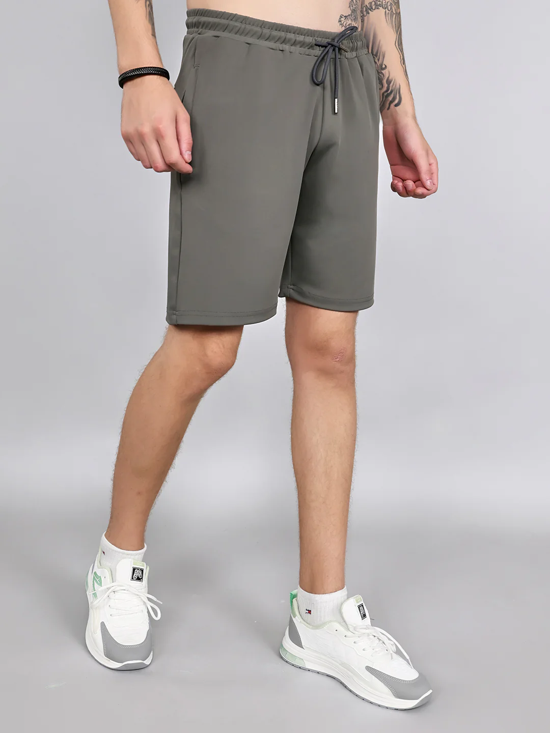 Rock.it Men Grey Solid Regular Fit Shorts - Image 3
