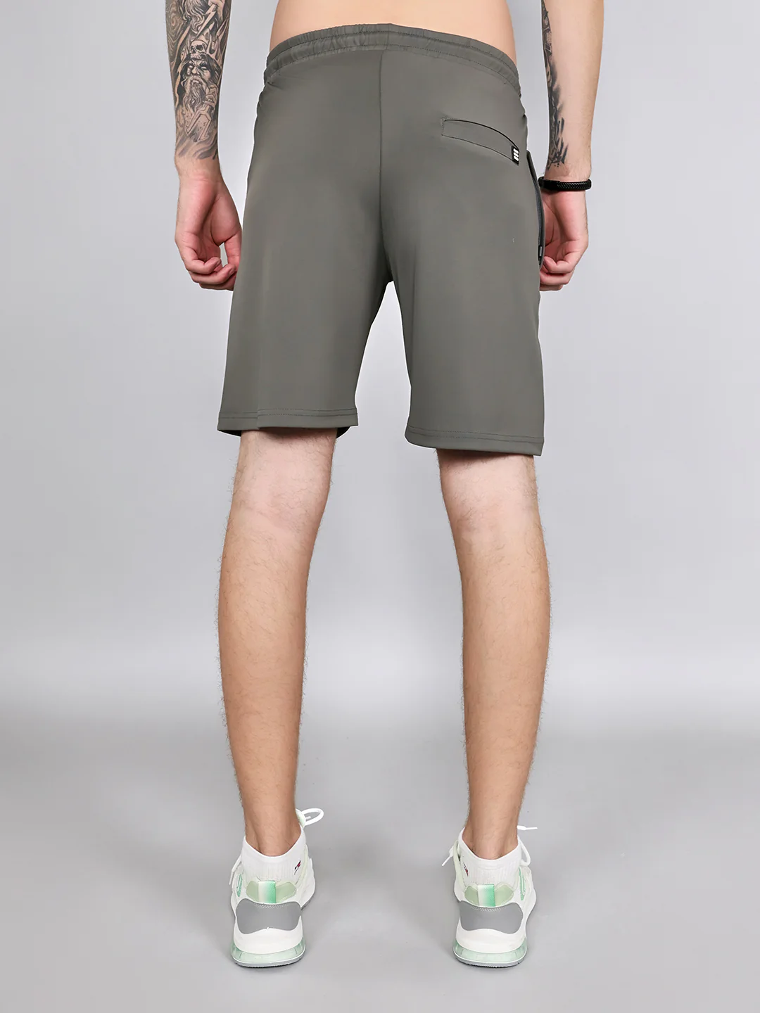 Rock.it Men Grey Solid Regular Fit Shorts - Image 4