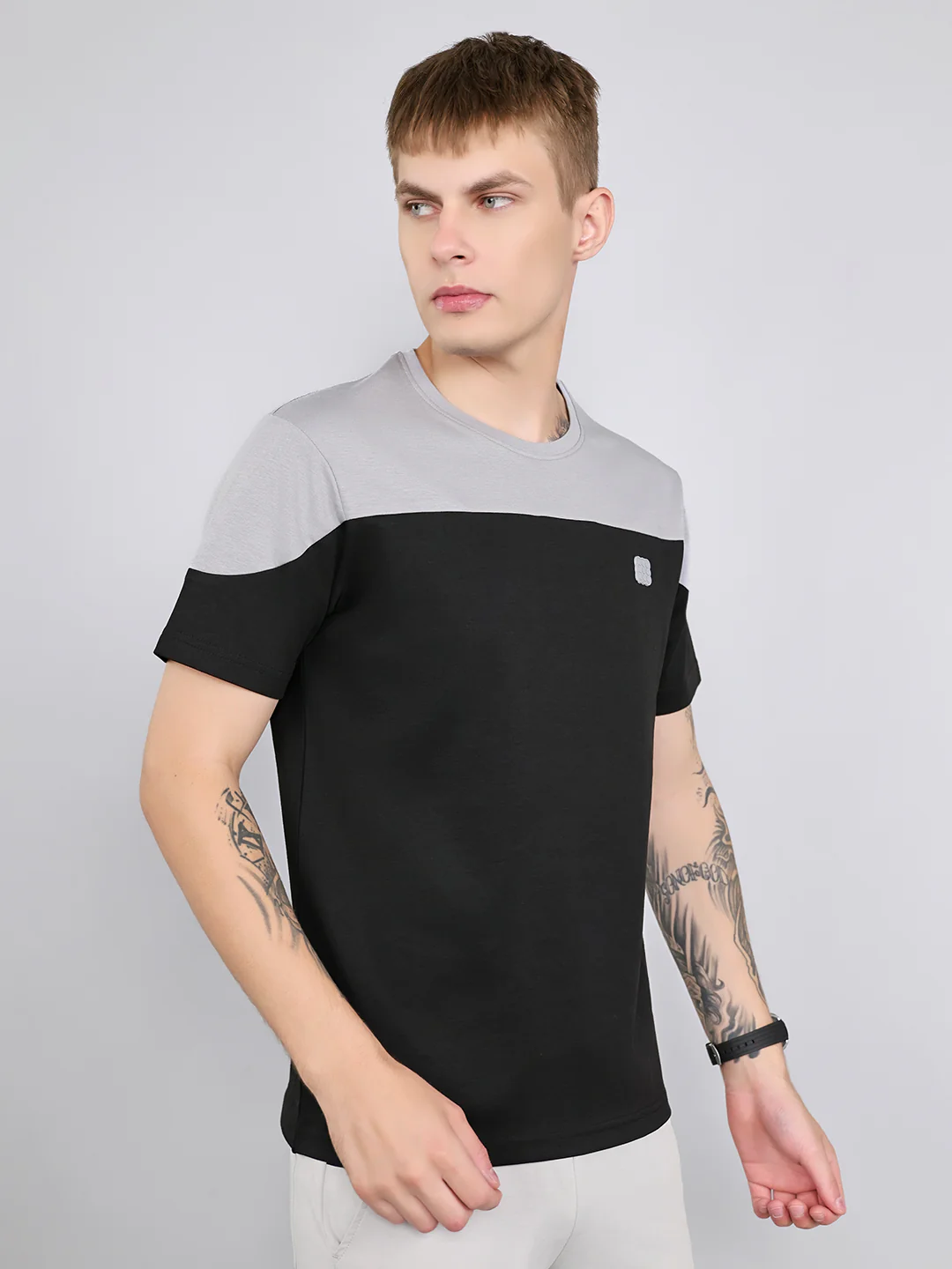 Rock.it Men Grey Solid Round Neck Half Sleeve T-Shirt - Image 3