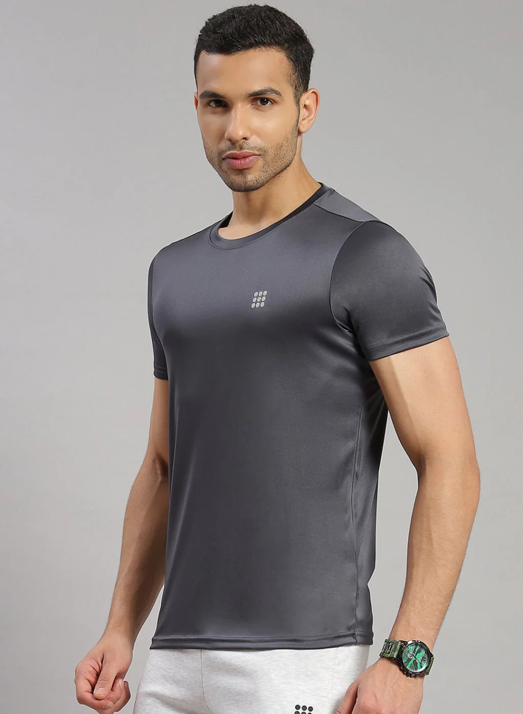 Rock.it Men Grey Solid T-Shirt - Image 3