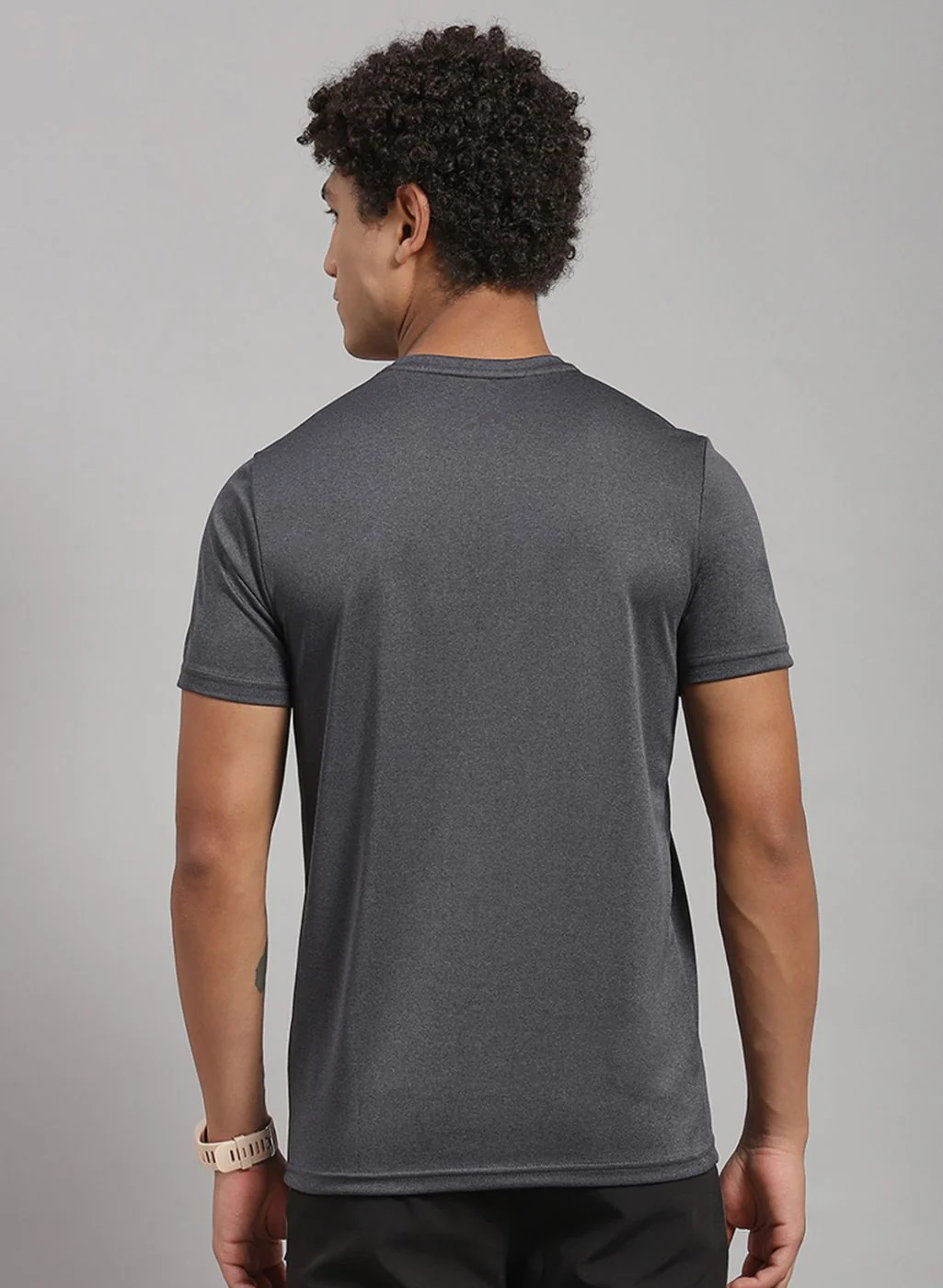 Rock.it Men Grey Solid T-Shirt - Image 4