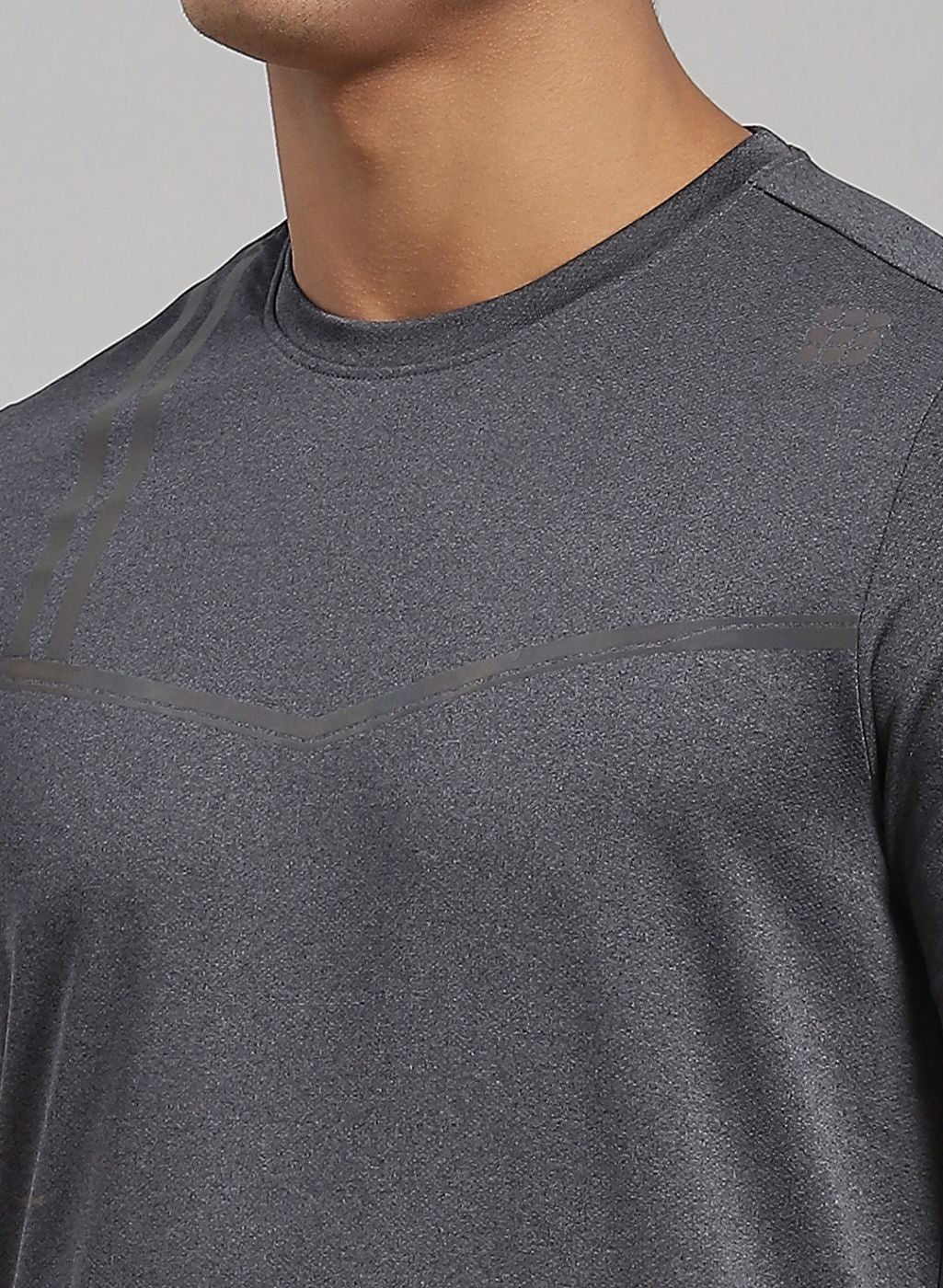 Rock.it Men Grey Solid T-Shirt - Image 6