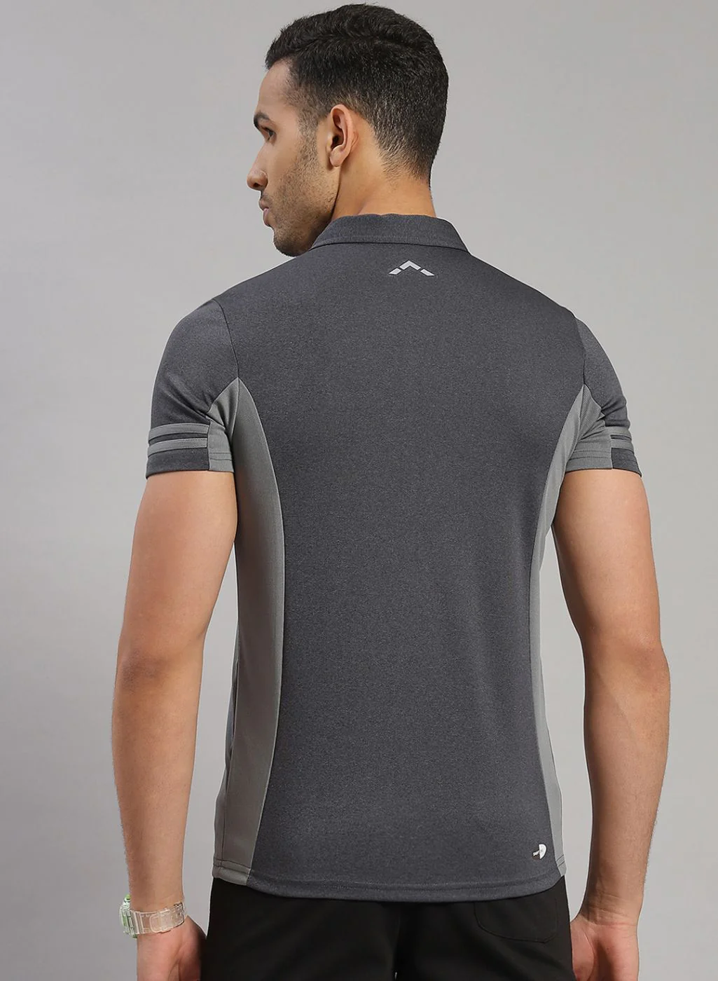 Rock.it Men Grey Solid T-Shirt - Image 5