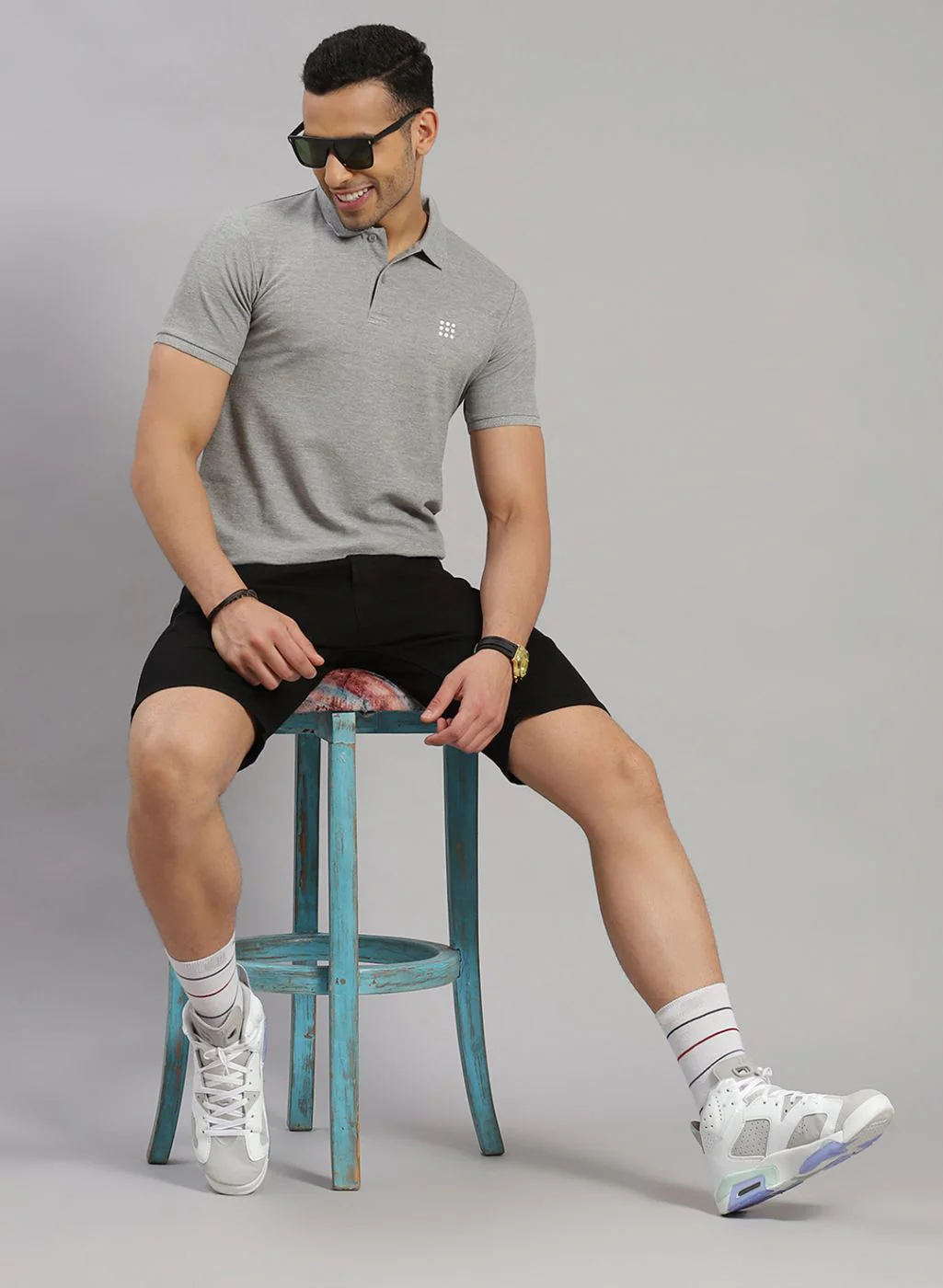 Rock.it Men Grey Solid T-Shirt - Image 2