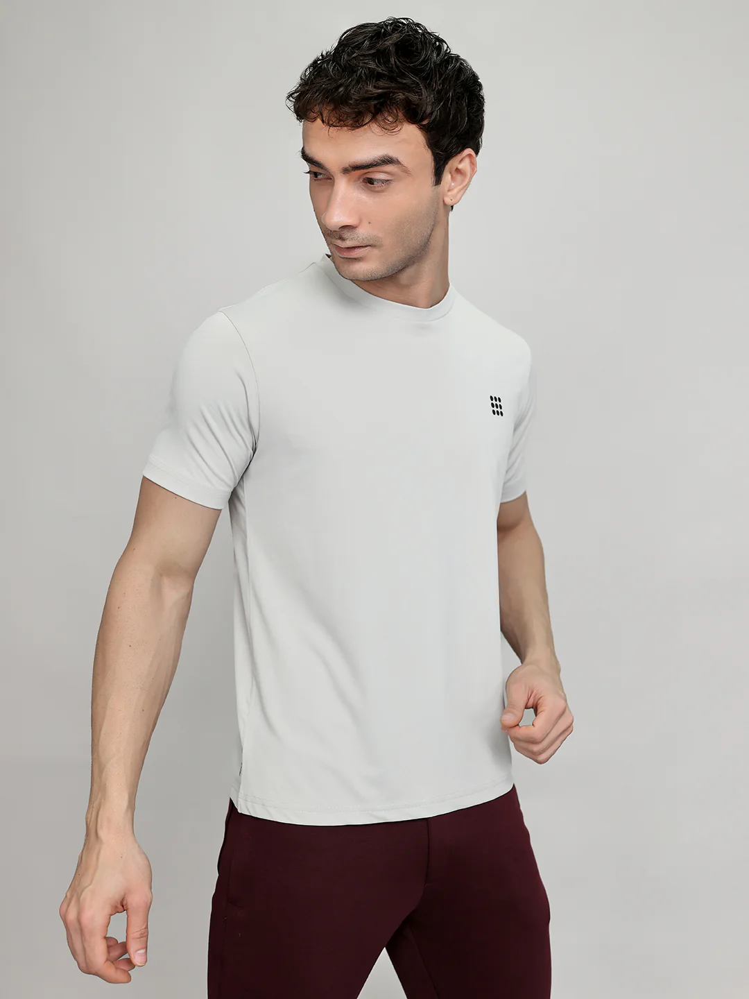 Rock.it Men Light Grey Solid Round Neck Half Sleeve T-Shirt - Image 3