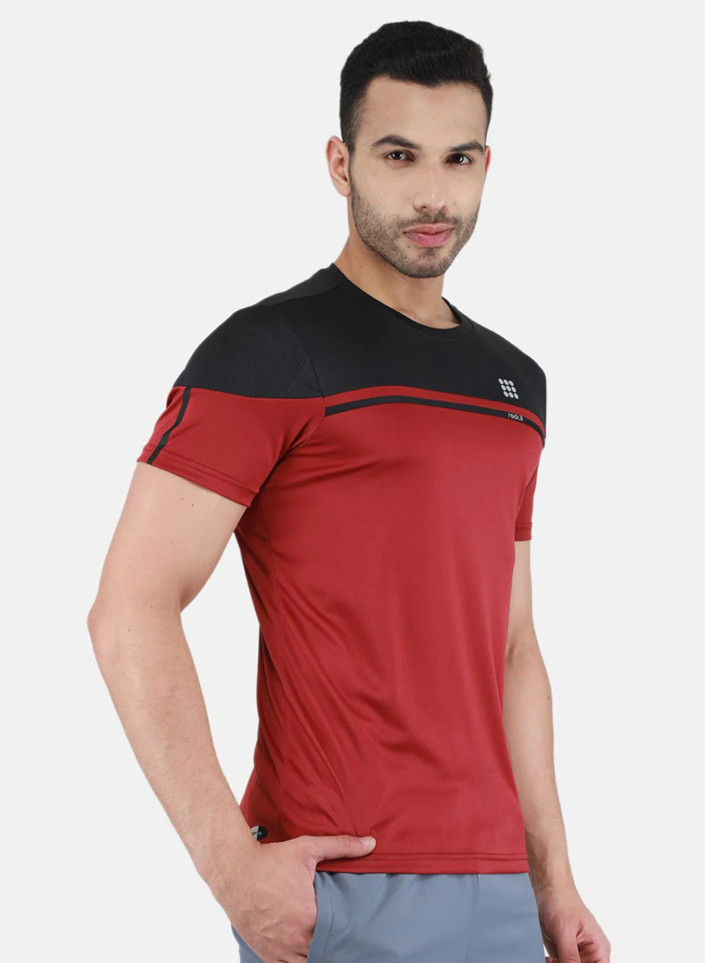 Rock.it Men Maroon Solid T-Shirt - Image 6