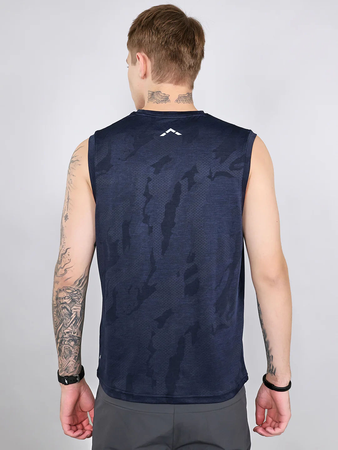 Rock.it Men Navy Blue Jacquard Round Neck Sleeveless T-Shirt - Image 4
