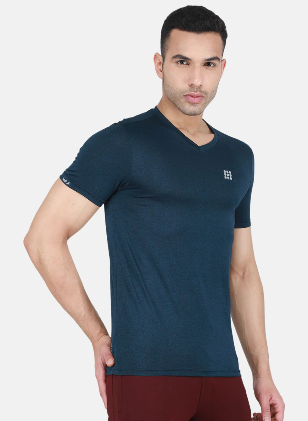 Rock.it Men Navy Blue Solid T-Shirt - Image 6