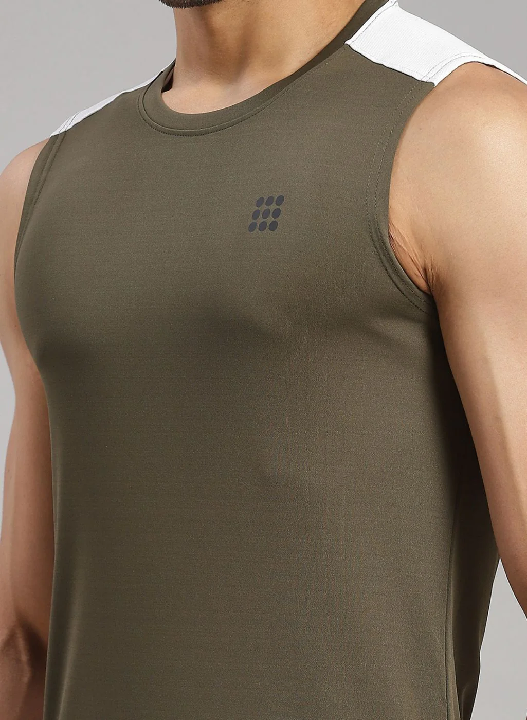 Rock.it Men Olive Sleeveless T-Shirt - Image 6