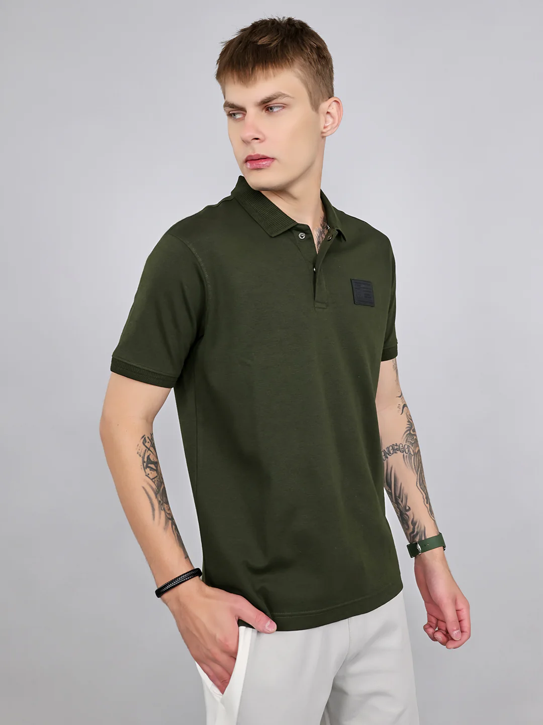 Rock.it Men Olive Solid Collar Half Sleeve T-Shirt - Image 3