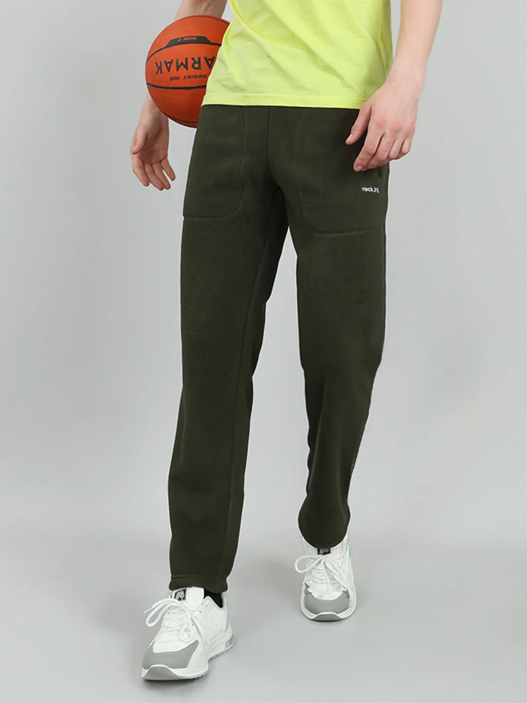 Rock.it Men Olive Solid Regular Fit Winter Lower - Image 6