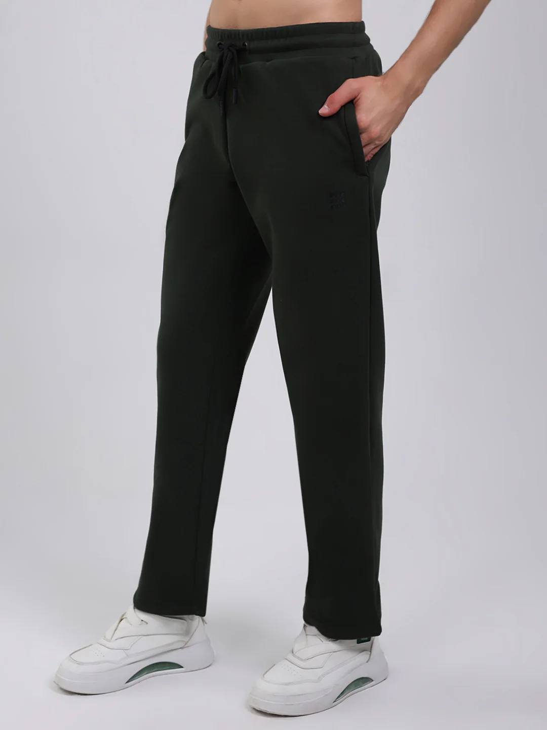 Rock.it Men Olive Solid Round Neck Full Sleeve Winter Tracksuit - Image 7