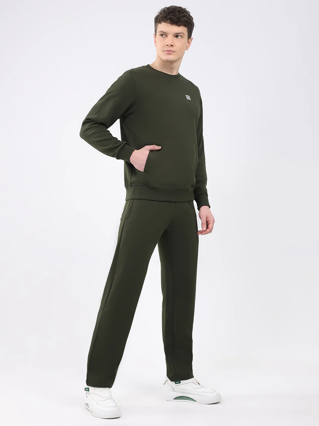 Rock.it Men Olive Solid Round Neck Sleeveless Winter Tracksuit - Image 4