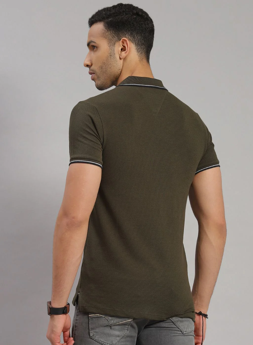 Rock.it Men Olive Solid T-Shirt - Image 5