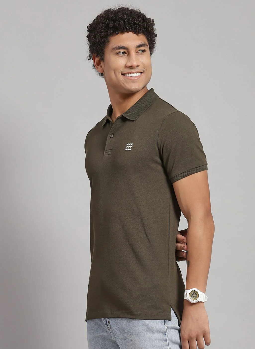 Rock.it Men Olive Solid T-Shirt - Image 2