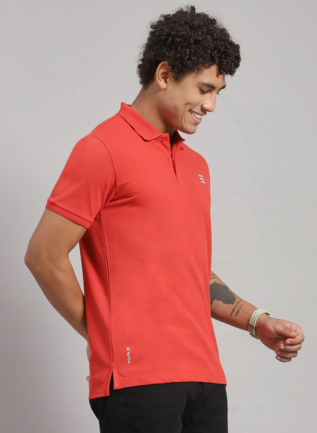 Rock.it Men Orange Solid T-Shirt - Image 4