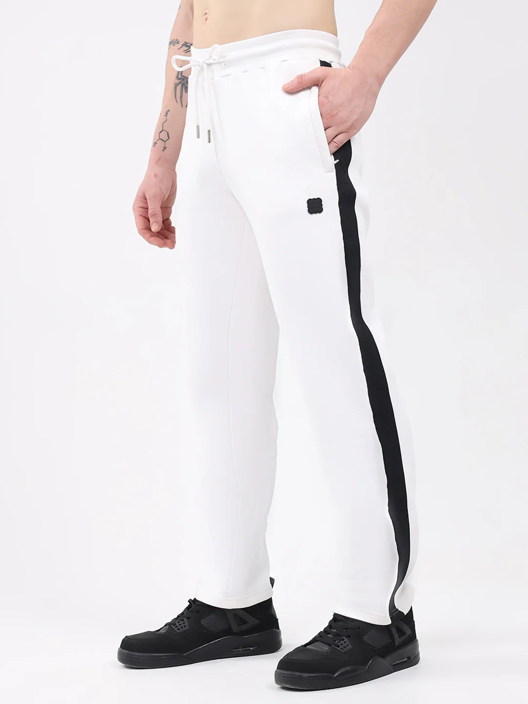 Rock.it Men White Solid Round Neck Full Sleeve Winter Tracksuit - Image 6