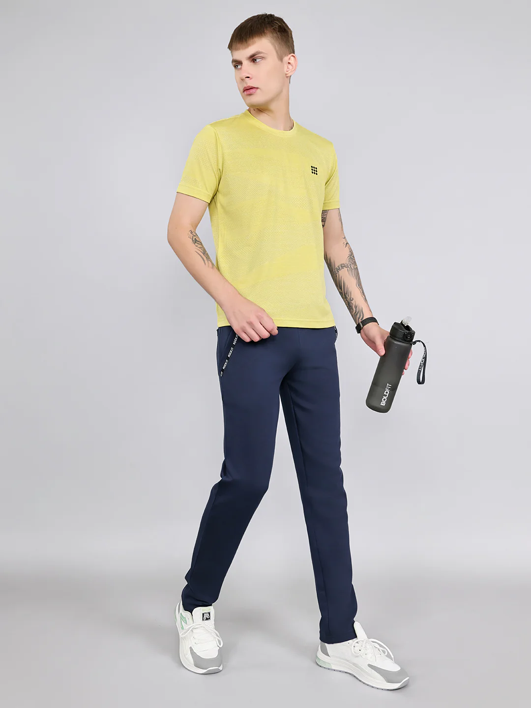 Rock.it Men Yellow Jacquard Round Neck Half Sleeve T-Shirt - Image 6