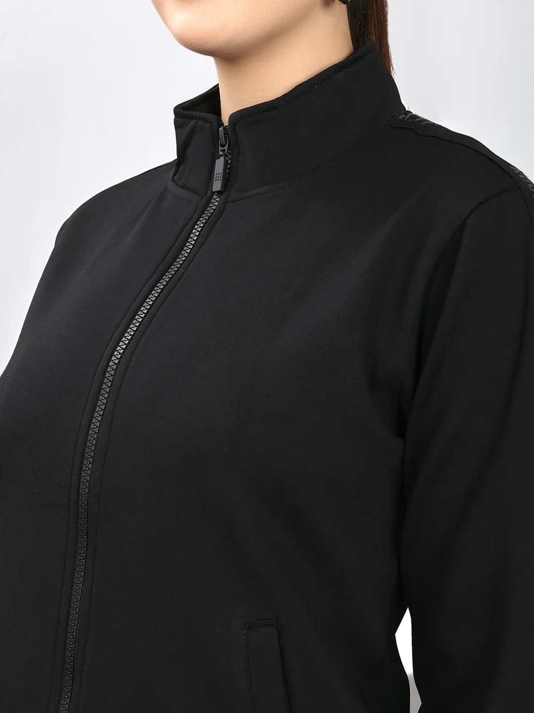 Rock.it Women Black Solid Collar Full Sleeve Winter Tracksuit - Image 5