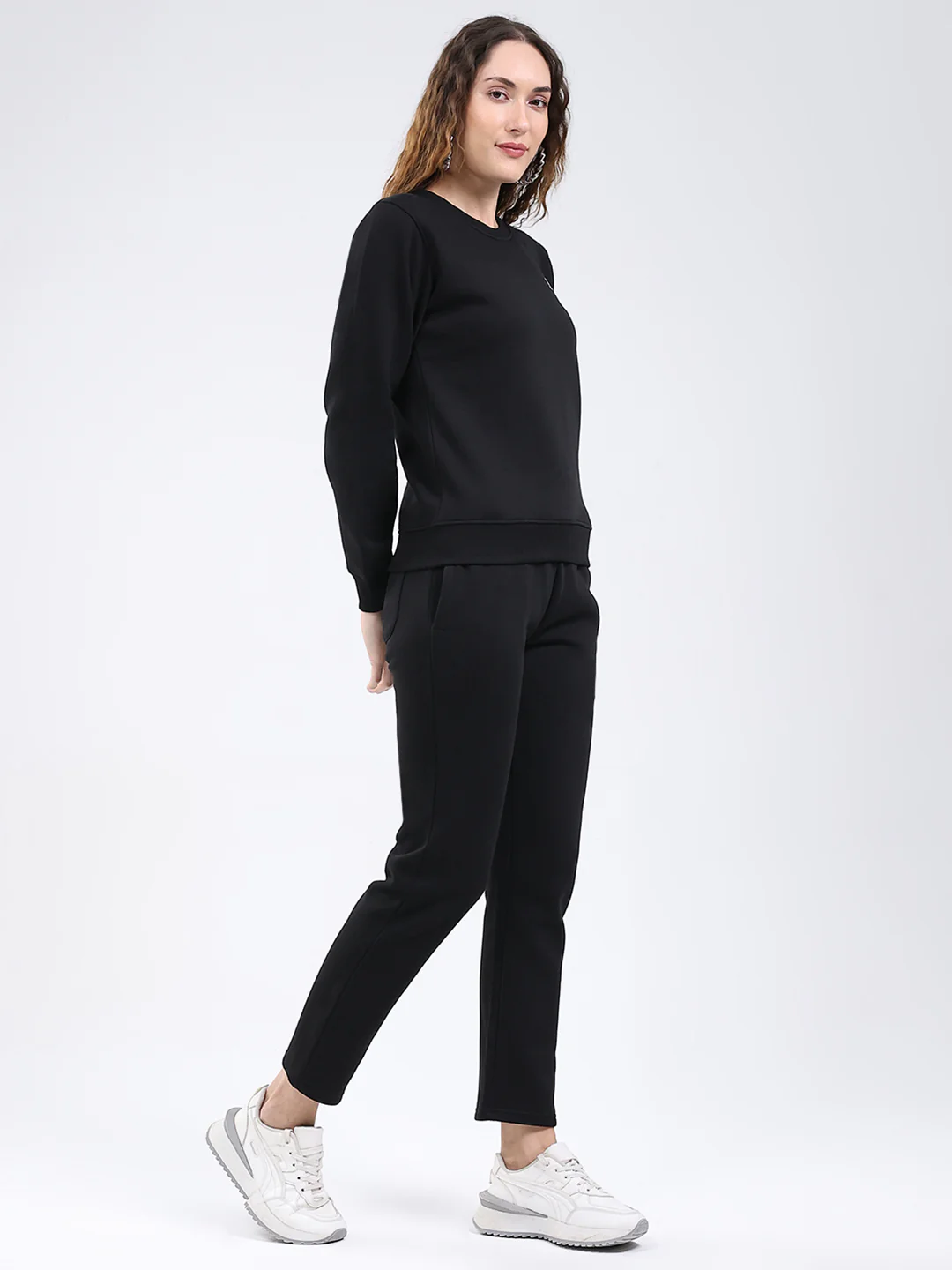 Rock.it Women Black Solid Round Neck Full Sleeve Winter Tracksuit - Image 4