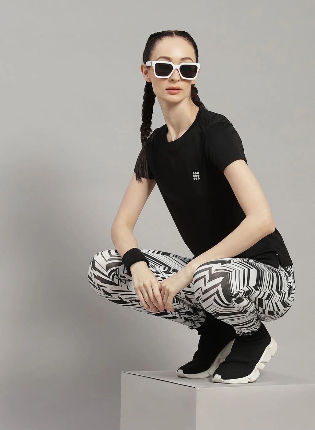 Rock.it Women Black Solid Top - Image 5