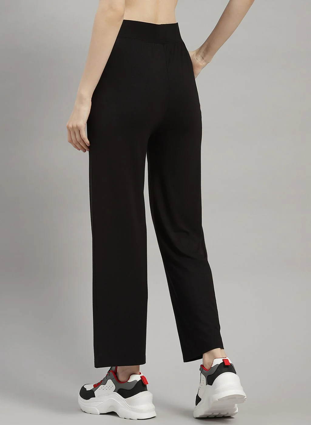 Rock.it Women Black Solid Trackpant - Image 4