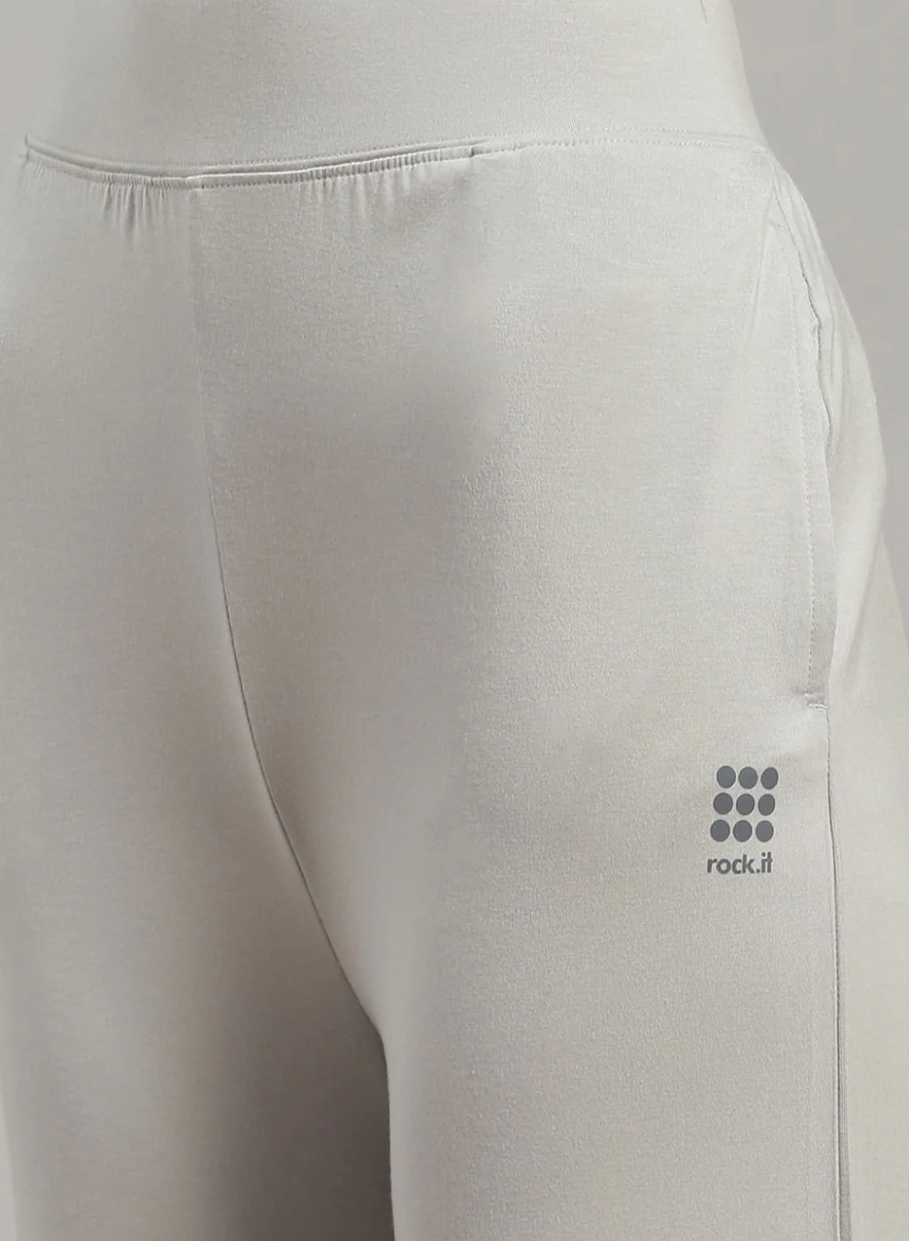 Rock.it Women Grey Solid Trackpant - Image 6
