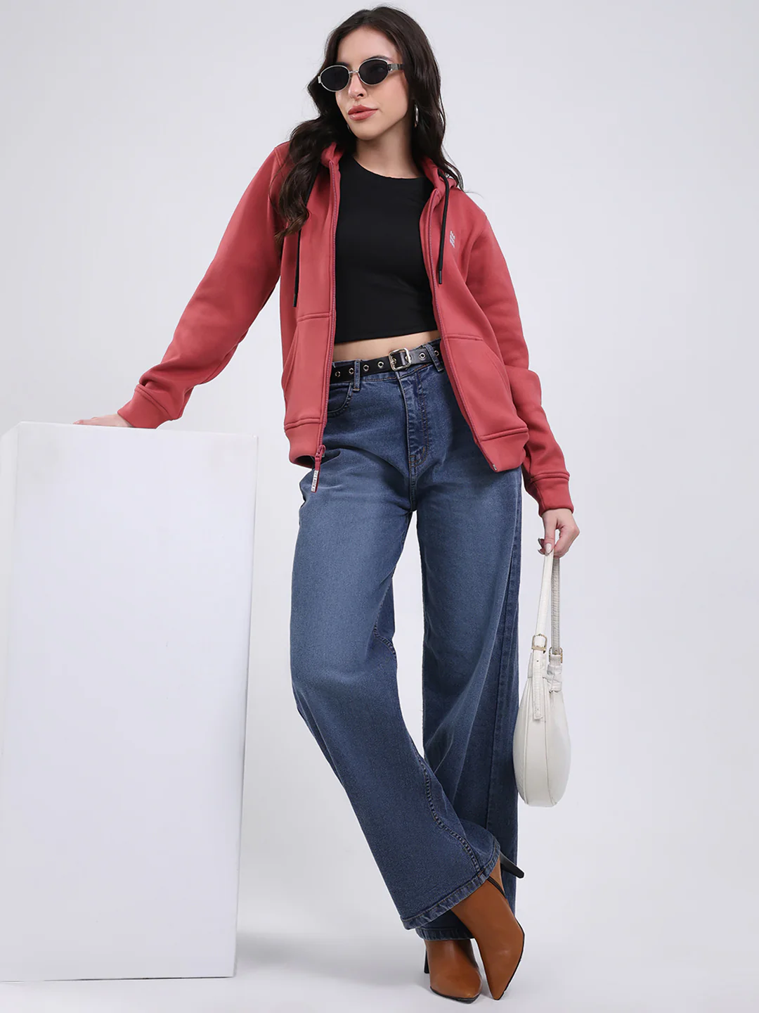 Rock.it Women Mauve Solid Hooded Full Sleeve Sweatshirt - Image 2
