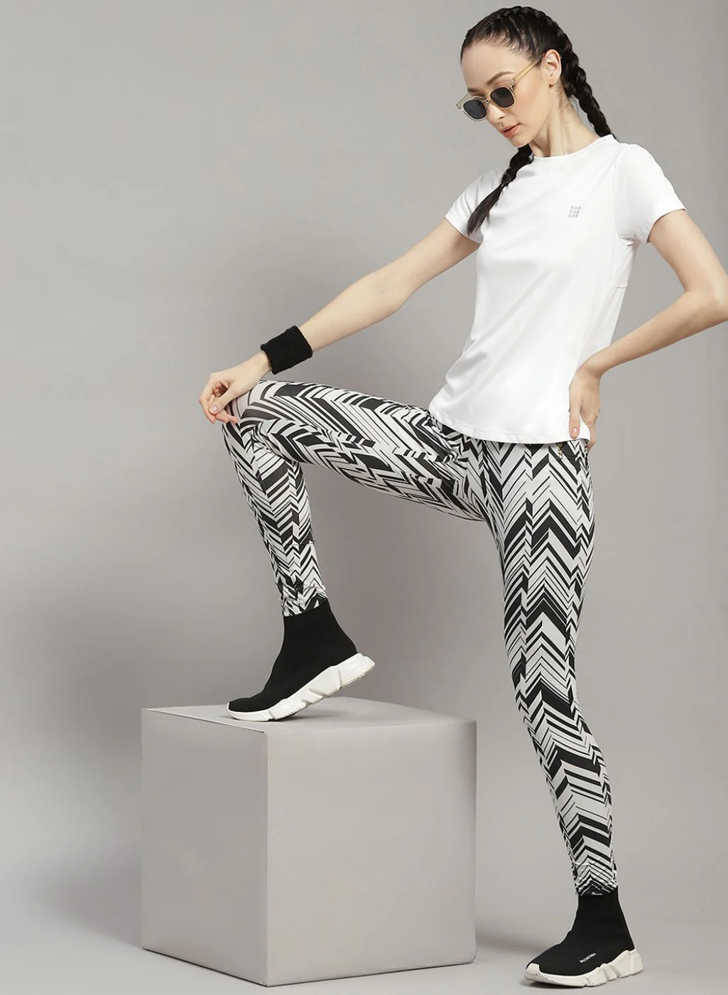 Rock.it Women White Solid Top - Image 5