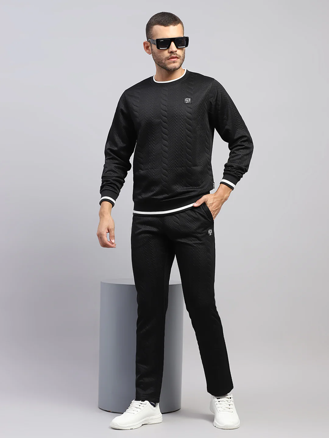 Rock.it Men Black Self Design Round Neck Sleeveless Winter Tracksuit - Image 6