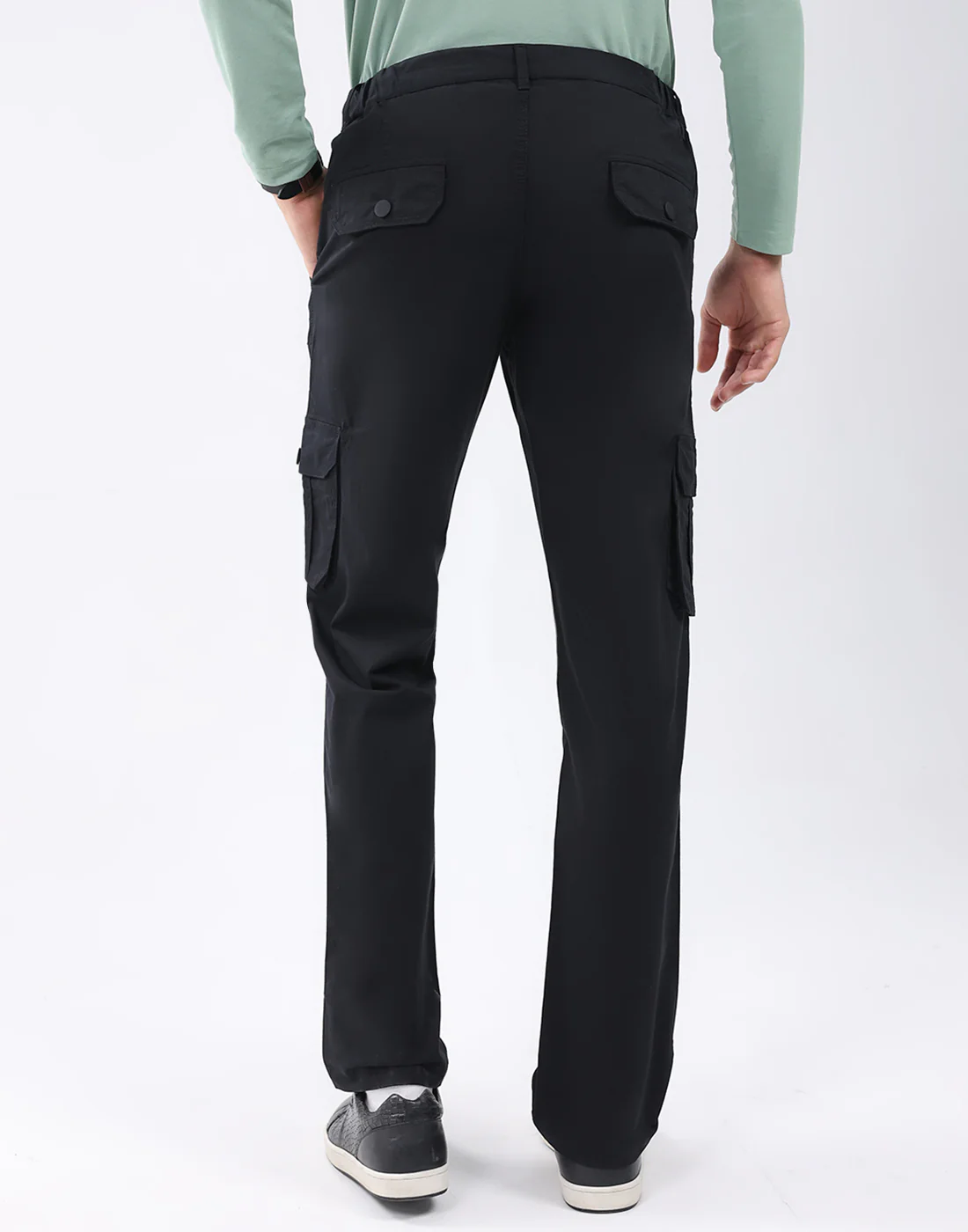 Rock.it Men Black Solid Regular Fit Cargo - Image 4