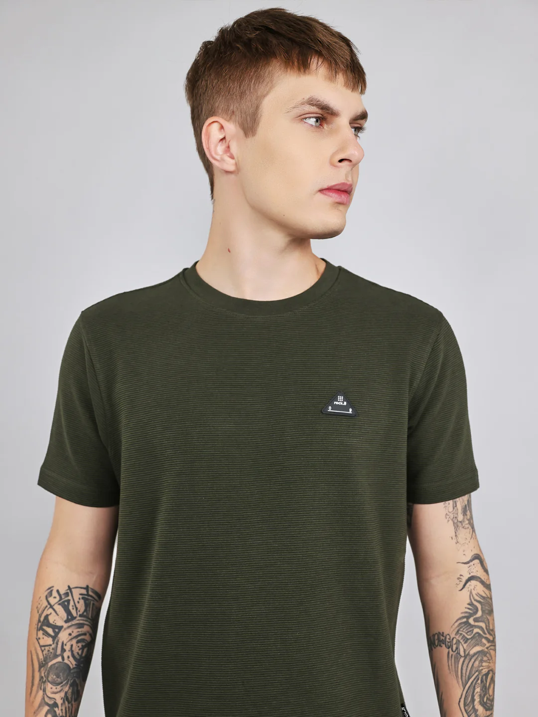 Rock.it Men Olive Self Design Round Neck Half Sleeve Cords Set - Image 5