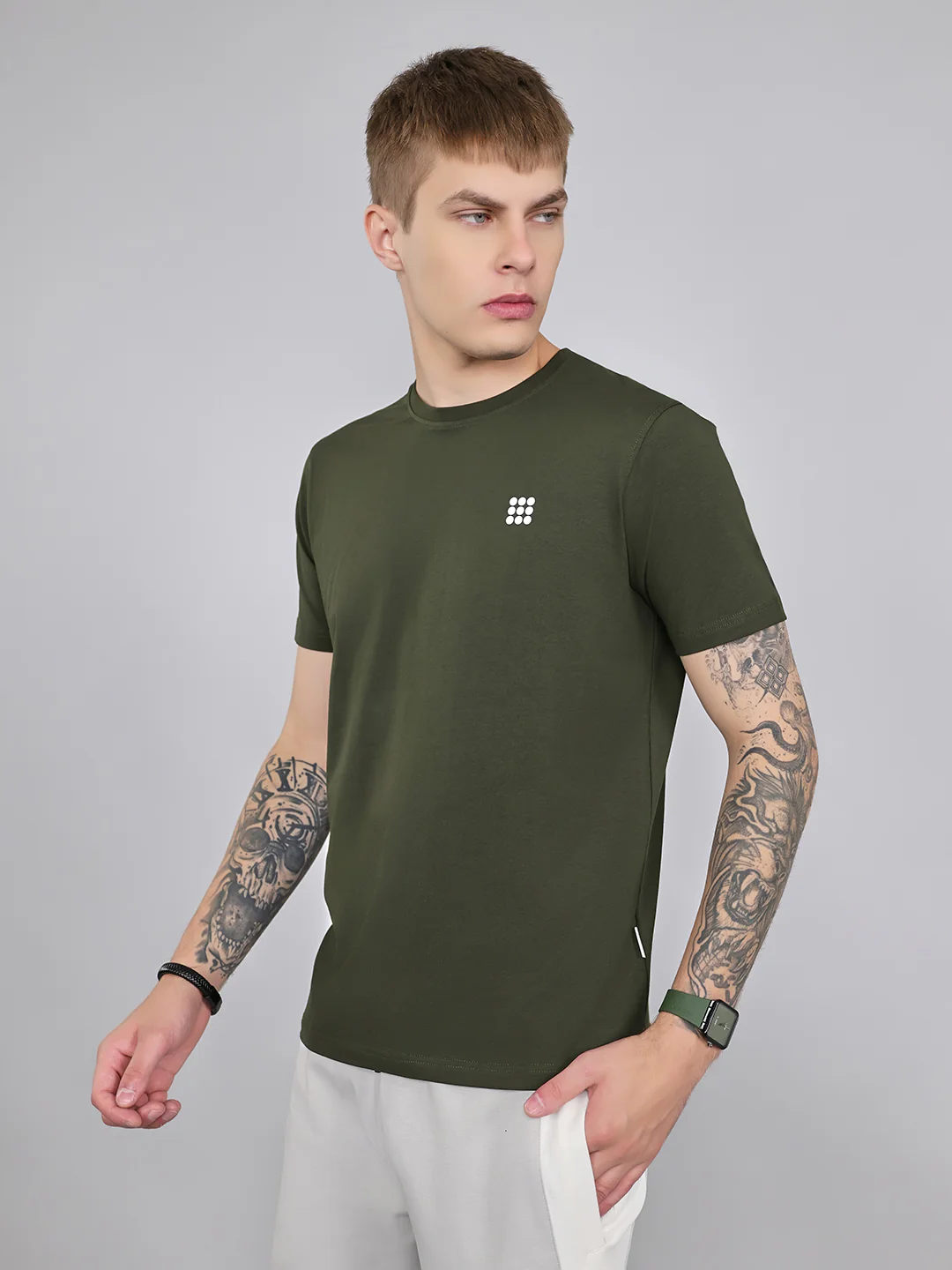 Rock.it Men Olive Solid Round Neck Half Sleeve T-Shirt - Image 2