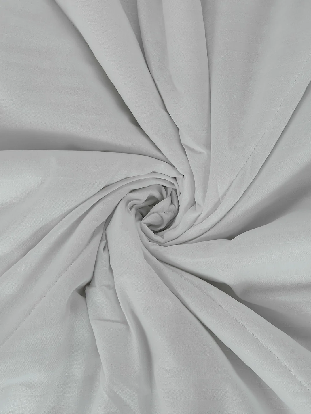 Solid King Size 3 Ply 130 GSM Comforter Hotel Essential Collection Weight 2.42 kg - Image 7