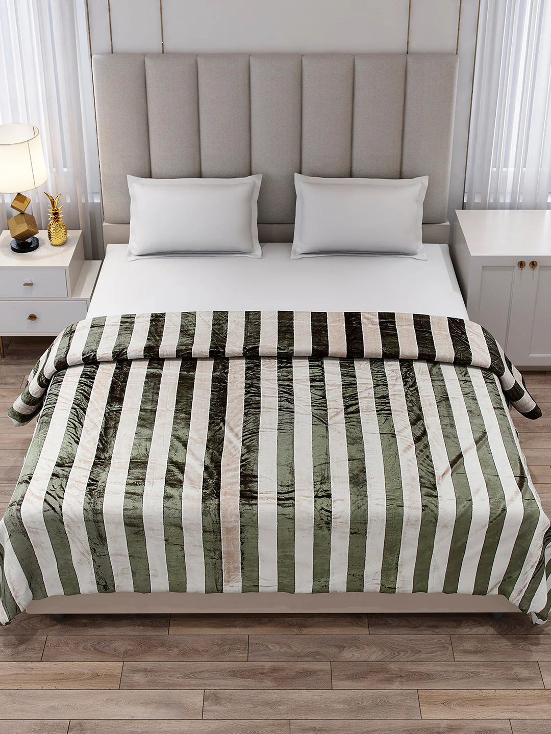 Striped Double Bed 300 GSM Blanket for AC Room - (Cosmos) - Image 2