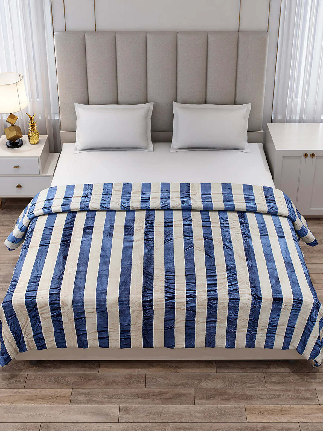 Striped Double Bed 300 GSM Blanket for AC Room - (Cosmos) - Image 2