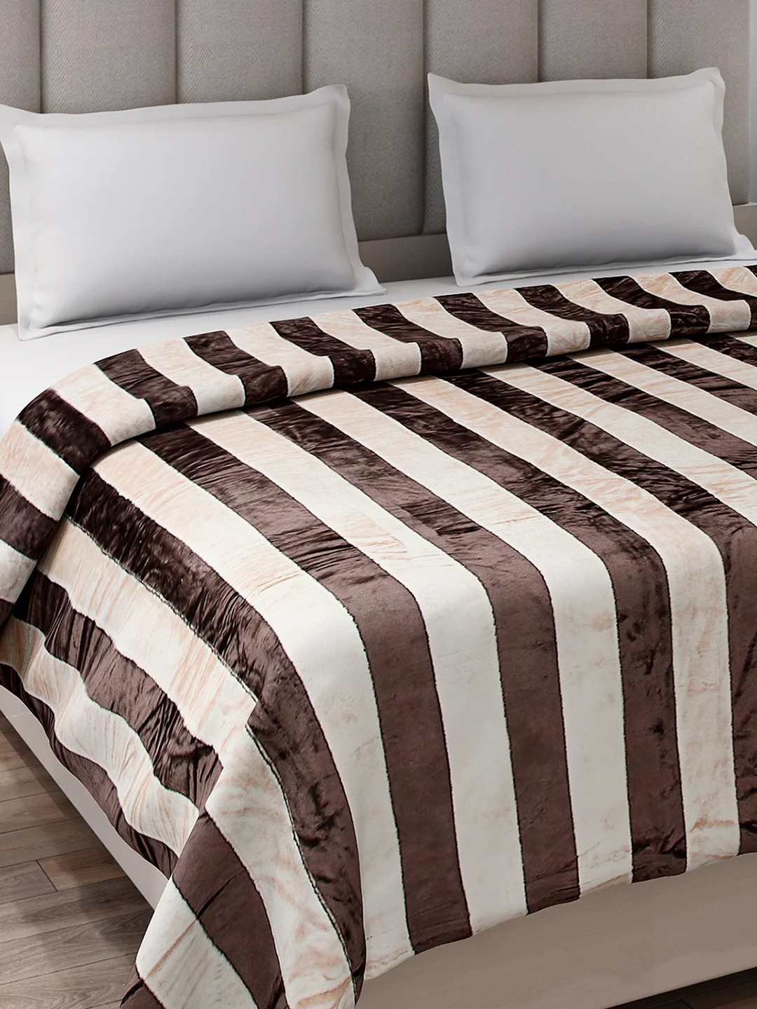 Striped Double Bed 300 GSM Blanket for AC Room - (Cosmos) - Image 4