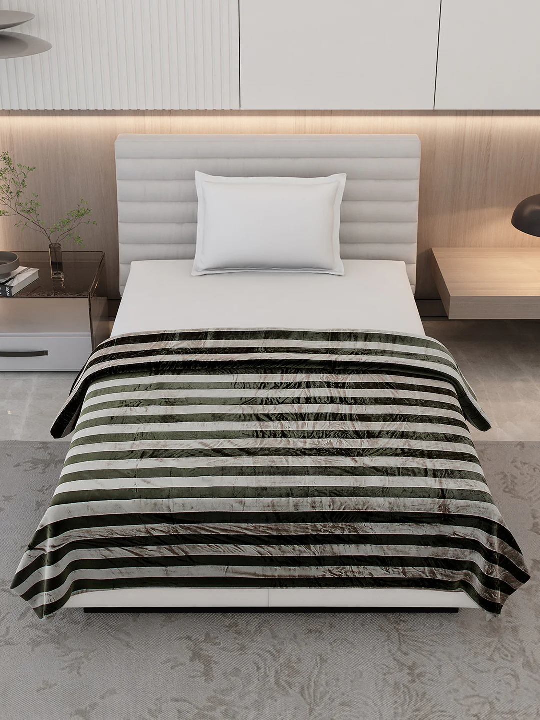 Striped Single Bed 300 GSM Blanket for AC Room - (Tribal) - Image 2