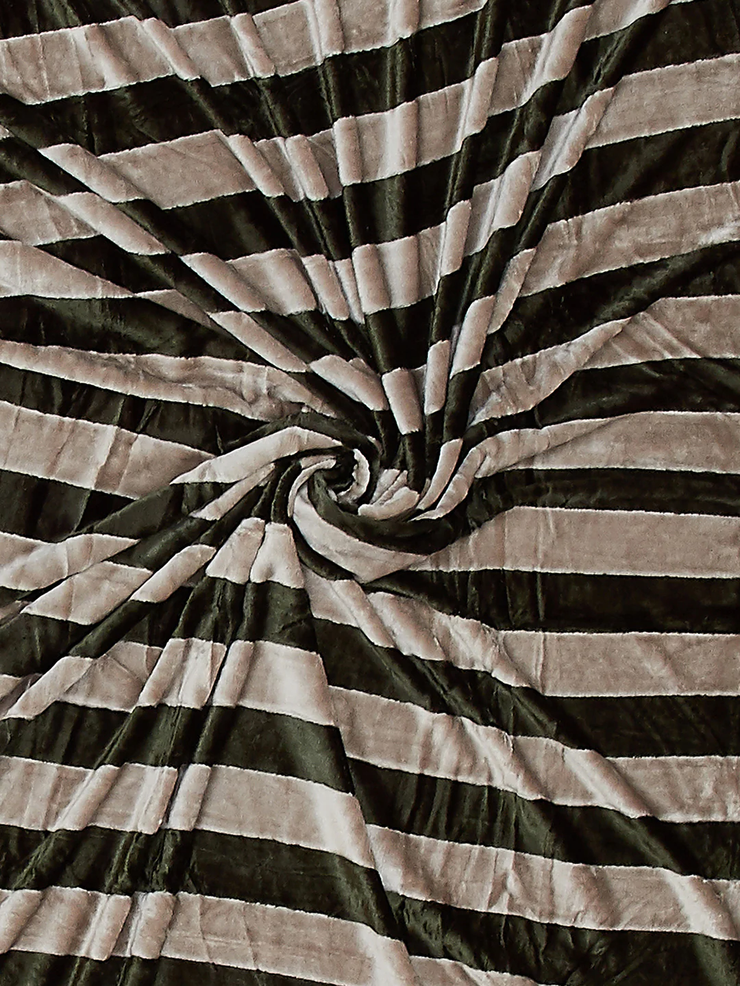 Striped Single Bed 300 GSM Blanket for AC Room - (Tribal) - Image 6