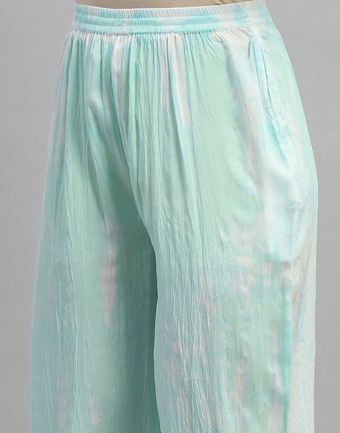 Women Aqua Blue Embroidered V Neck 3/4 Sleeve Cords Set - Image 8