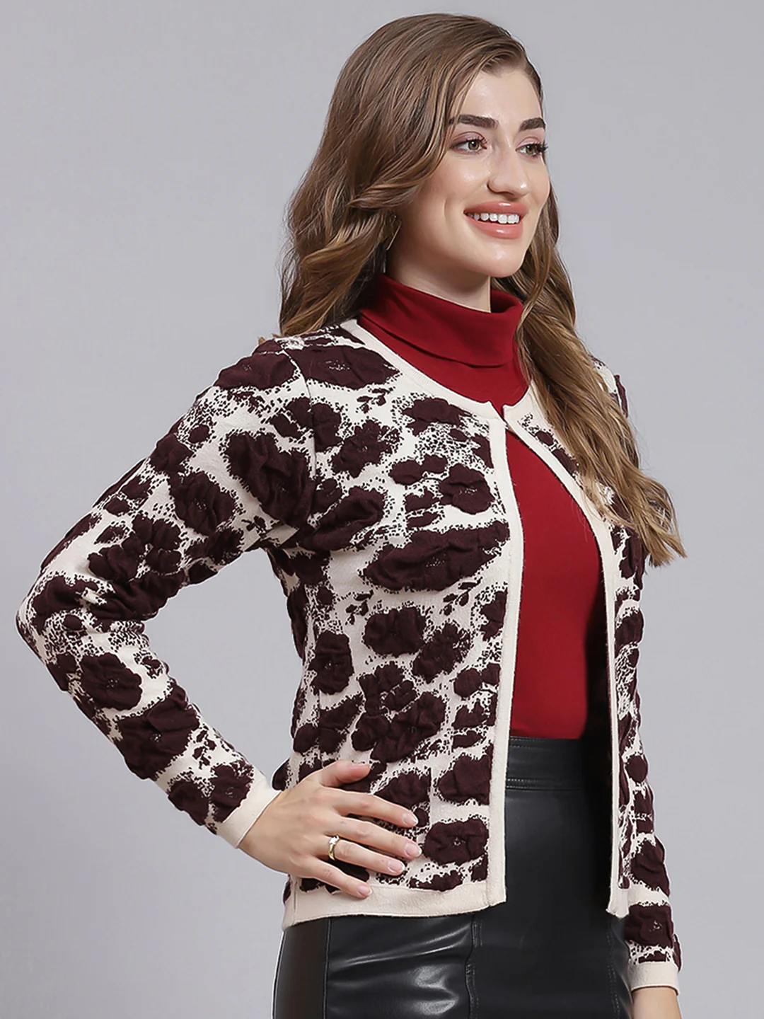 Women Beige Jaquard Wool blend Cardigan - Image 3